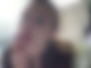 Live cam show with Dina - Genital Piercings on SpunkLive