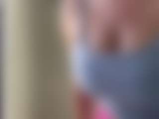 chloekiss's Live Sex Cam Show