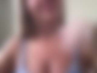 Live cam show with chloekiss - Mature MILF on liverealitysex.com