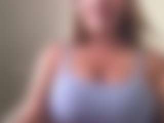 Live cam show with chloekiss - Mature on CamwithHer