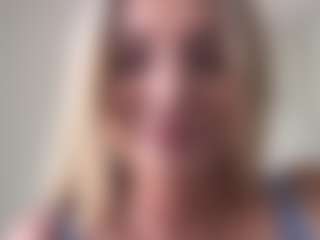 chloekiss's Live Sex Cam Show