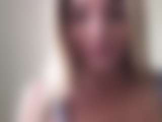 chloekiss's Live Sex Cam Show