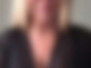 chloekiss's Live Sex Cam Show
