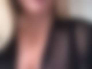 chloekiss's Live Sex Cam Show