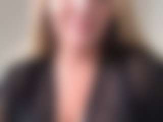 chloekiss's Live Sex Cam Show