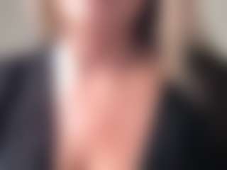 Live cam show with chloekiss - Domination on Hubzter Live