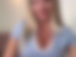 Live cam show with chloekiss - Blue Eyes on sexylive.show