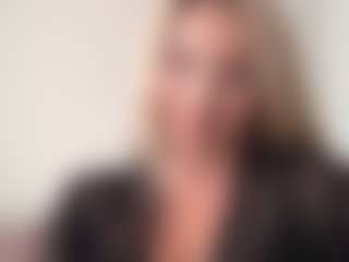 chloekiss's Live Sex Cam Show
