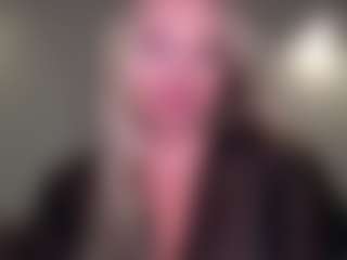 Live cam show with chloekiss - Blue Eyes on crypto-cams