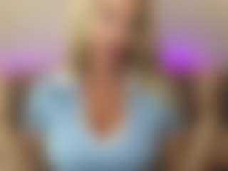 chloekiss's Live Sex Cam Show