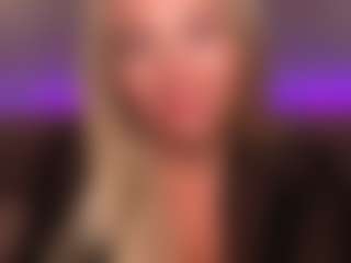 Live cam show with chloekiss - Camel Toe on Nude Chat * 1 On 1 Webcam Sex * Live Cam Show