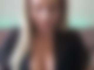 Live cam show with chloekiss - Blue Eyes on eurowanks.com