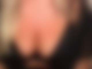 chloekiss's Live Sex Cam Show