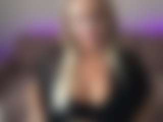 Pokaz na żywo z chloekiss - Camel Toe na Camsoda