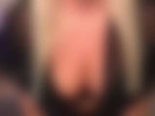 Live cam show with chloekiss - Domination on madthumbs