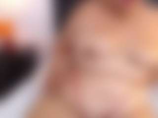 Live cam show with CurvyTemptation - New Brown Eyes on x69.live
