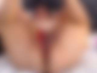 Live cam show with CurvyTemptation - New Spank on https://playwithruby.com