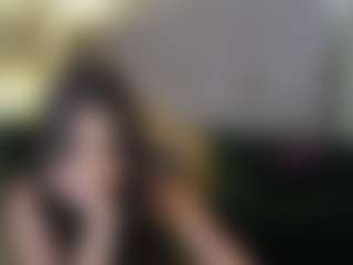 Live cam show with Daniela054 - Young Adult on Hubzter Live
