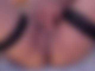 hellokitty900's Live Sex Cam Show