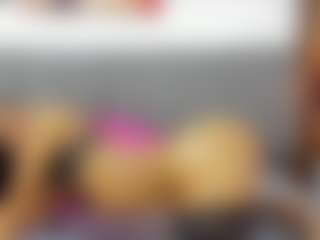 iisabella-noa's Live Sex Cam Show
