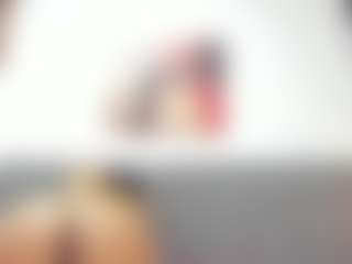 Live cam show with iisabella-noa - Eating Pussy on Camsoda