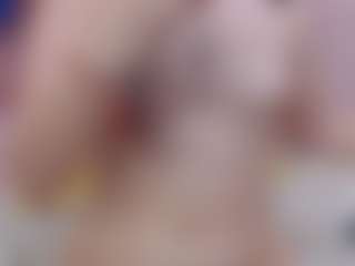 Live cam show with Nahia-Brm - Upskirt on xDating