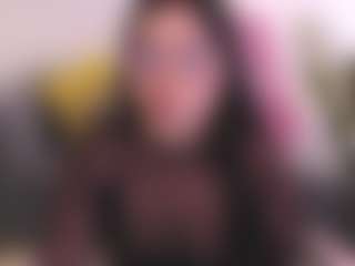 Nahia-Brm's Live Sex Cam Show