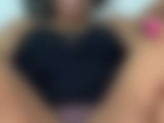 PlatinumKitti's Live Sex Cam Show