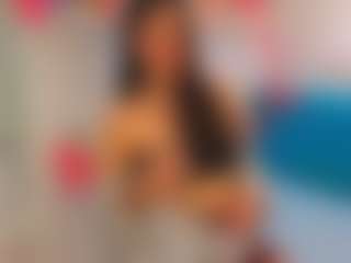 Live cam show with RefugioSlomba - Fingering White on SpunkLive | united states