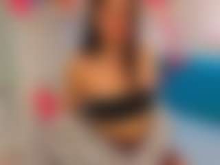 Live cam show with RefugioSlomba - New Tattoos on SquirtSoMuch