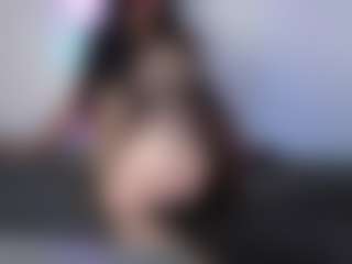 Live cam show with Samannthaas - Nipple Piercings on Camsoda