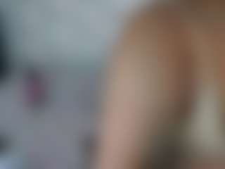 Live cam show with softlatina - Cuckold on LiveSexCams6
