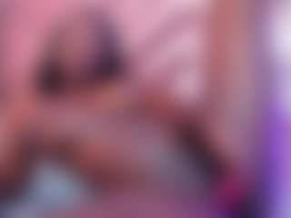 Live cam show with SophiaScottX - Ebony Lovense on AdultVida.com