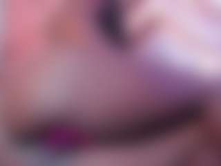 Live cam show with SophiaScottX - New Shaved Pussy on Camiplay Live