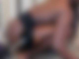 Live cam show with SophiaScottX - Athletic Ebony on Camming Site