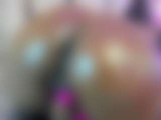Live cam show with SophiaScottX - Black HD on CamClone
