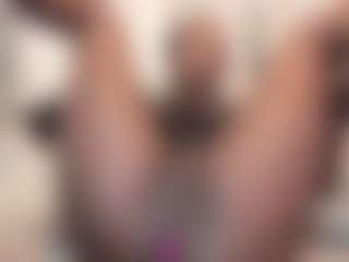 Live cam show with SophiaScottX - Shower on Camiplay Live