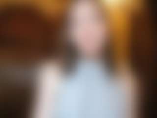CarliGlendenning MILF webcam performer live streaming