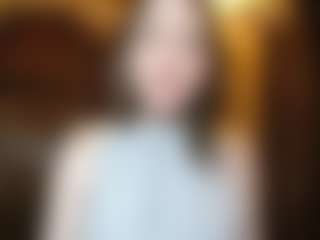 Live cam show with CarliGlendenning - MILF on crypto-cams