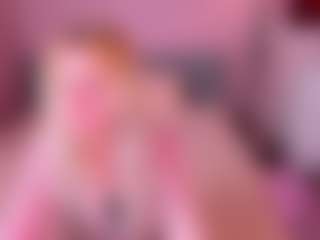 Live cam show with kikipeachhh - Smoking on CamwithHer