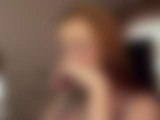 Live cam show with LuciWoolhouse - Strip Mature on sexytreat.net