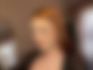 Live cam show with LuciWoolhouse - Butt Plug on TeamSkeetLive