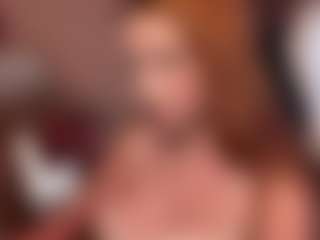 Live cam show with LuciWoolhouse - Butt Plug on Camiplay Live