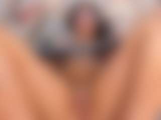 Live cam show with miitchasm - Public on Gym Cam Girls