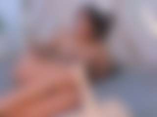 Live cam show with miitchasm - Tease Curvy on Fit Hotties