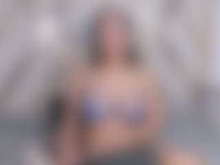 Show en direct avec miitchasm - Public sur Camsoda