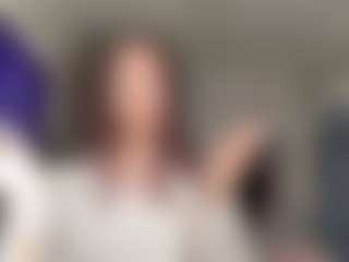 Live cam show with Kate - Brown Hair on StripNow