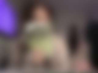 Live cam show with Kate - Petite on https://playwithruby.com