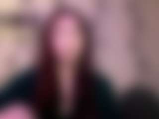 Live cam show with Kate - Black Petite on Chatstar