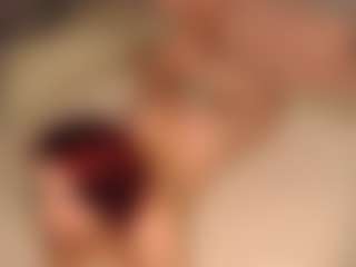 Red-RoxyFoxy's Live Sex Cam Show